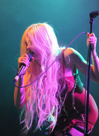 Taylor Momsen : taylor-momsen-1333648650.jpg