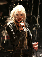 Taylor Momsen : taylor-momsen-1333649012.jpg