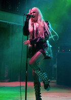 Taylor Momsen : taylor-momsen-1333825052.jpg