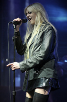 Taylor Momsen : taylor-momsen-1335807720.jpg