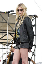 Taylor Momsen : taylor-momsen-1380382461.jpg