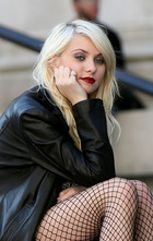 Taylor Momsen : taylor-momsen-1380382474.jpg