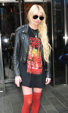 Taylor Momsen : taylor-momsen-1396793660.jpg