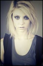 Taylor Momsen : taylor_momsen_1231209146.jpg