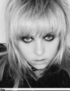 Taylor Momsen : taylor_momsen_1243717005.jpg