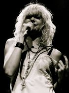 Taylor Momsen : taylor_momsen_1243717081.jpg