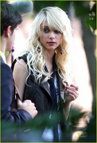 Taylor Momsen : taylor_momsen_1249737284.jpg