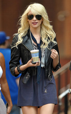 Taylor Momsen : taylor_momsen_1249744391.jpg