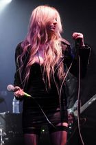 Taylor Momsen : taylor_momsen_1270940144.jpg