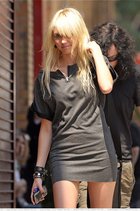 Taylor Momsen : taylor_momsen_1271441361.jpg