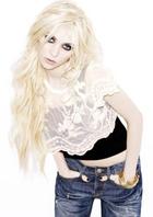 Taylor Momsen : taylor_momsen_1273270388.jpg