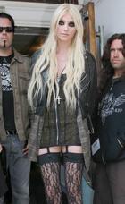 Taylor Momsen : taylor_momsen_1282659793.jpg