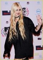 Taylor Momsen : taylor_momsen_1297564520.jpg