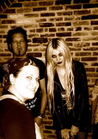 Taylor Momsen : taylor_momsen_1297726673.jpg