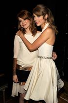 Taylor Swift : TI4U1396794494.jpg