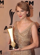 Taylor Swift : taylor-swift-1316582662.jpg