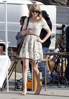 Taylor Swift : taylor-swift-1330194274.jpg