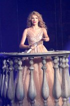 Taylor Swift : taylor-swift-1334593265.jpg