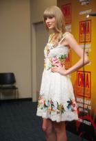 Taylor Swift : taylor-swift-1370636129.jpg