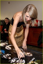 Taylor Swift : taylor-swift-1417901954.jpg