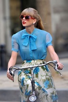 Taylor Swift : taylor-swift-1428282088.jpg