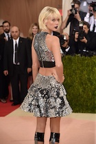 Taylor Swift : taylor-swift-1462328329.jpg