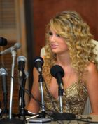 Taylor Swift : taylor_swift_1207411750.jpg