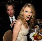 Taylor Swift : taylor_swift_1207676527.jpg