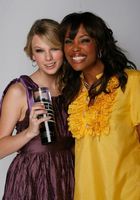 Taylor Swift : taylor_swift_1209423839.jpg