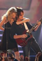 Taylor Swift : taylor_swift_1211242617.jpg