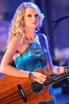 Taylor Swift : taylor_swift_1213881476.jpg