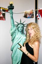 Taylor Swift : taylor_swift_1214936314.jpg