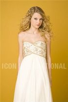 Taylor Swift : taylor_swift_1215091765.jpg