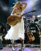 Taylor Swift : taylor_swift_1217459966.jpg