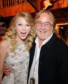 Taylor Swift : taylor_swift_1225659652.jpg