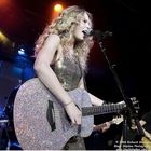 Taylor Swift : taylor_swift_1240187249.jpg