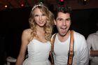 Taylor Swift : taylor_swift_1256504600.jpg