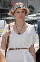 Taylor Swift : taylor_swift_1274561756.jpg