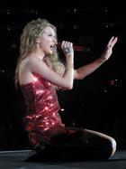 Taylor Swift : taylor_swift_1275929944.jpg