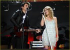 Taylor Swift : taylor_swift_1309451943.jpg