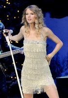 Taylor Swift : taylor_swift_1311095566.jpg