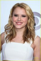 Taylor Spreitler : taylor-spreitler-1389466092.jpg