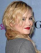 Taylor Spreitler : taylor-spreitler-1389802997.jpg