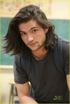 Thomas McDonell : thomas-mcdonell-1375712676.jpg