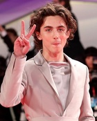 Timothee Chalamet : timothee-chalamet-1621129044.jpg