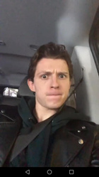 Tom Holland : tom-holland-1544834368.jpg