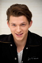 Tom Holland : tom-holland-1575594991.jpg