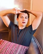 Tom Holland : tom-holland-1594313147.jpg