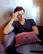 Tom Holland : tom-holland-1594313173.jpg