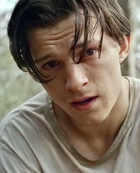 Tom Holland : tom-holland-1600285080.jpg